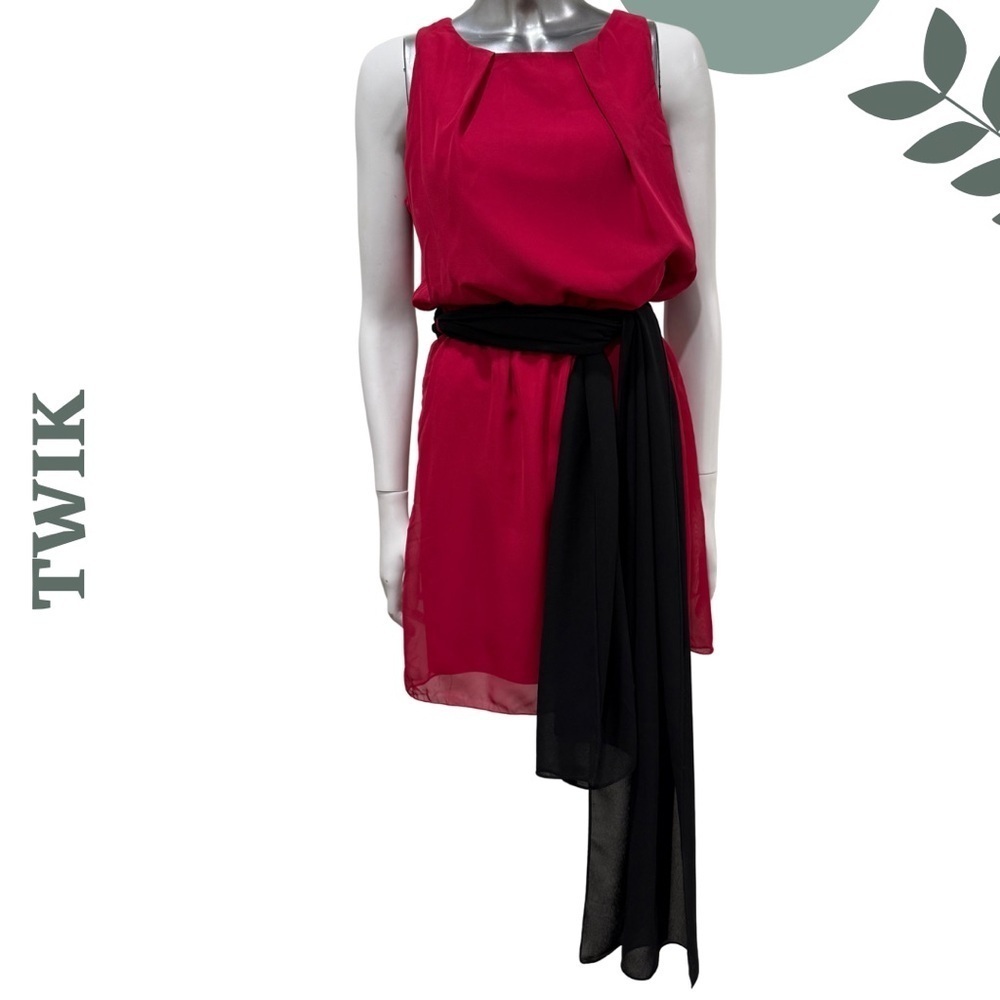 Twik by Simons Raspberry Red Dress w Black Sash – Size Medium (Made in Canada)